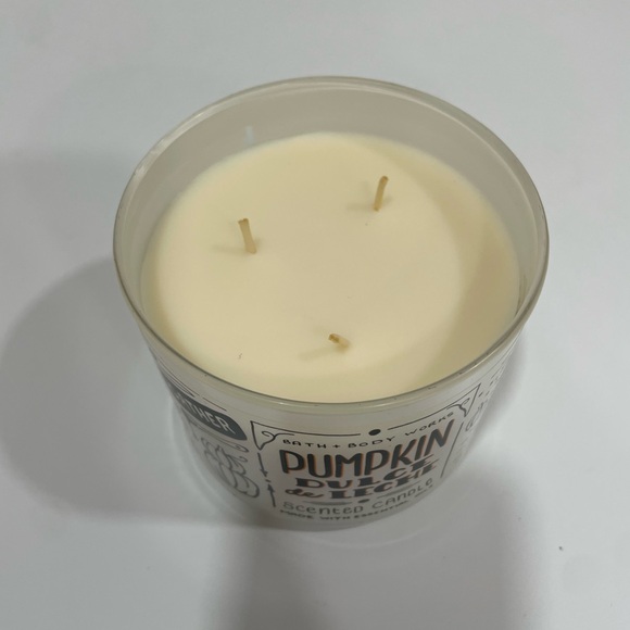 Bath & Body Works Pumpkin Dulce de Leche Candle - White and Black - Picture 2 of 3